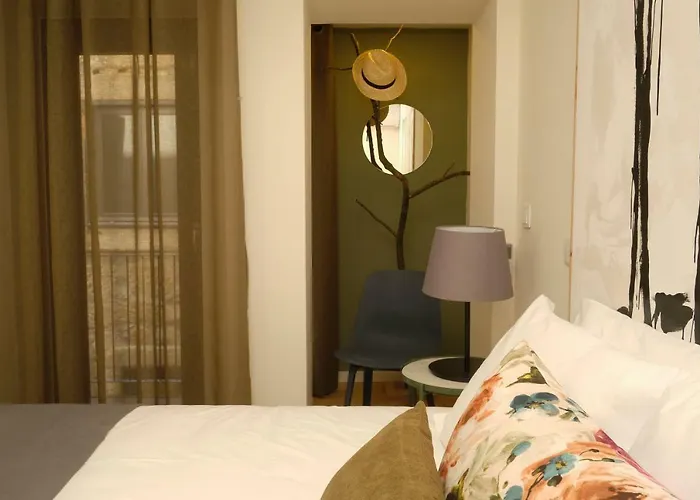Oporto Wall Apartments
